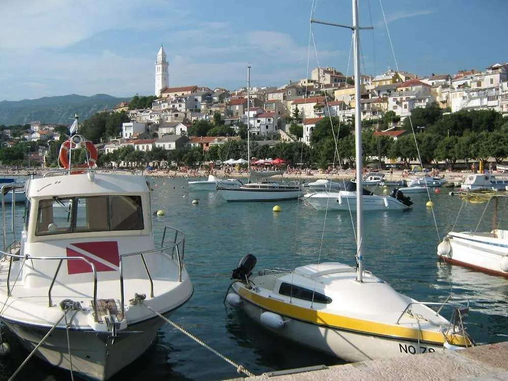 Studio Apartment In Novi Vinodolski With Terrace, Air Conditioning, Wifi 4208-2 Croazia